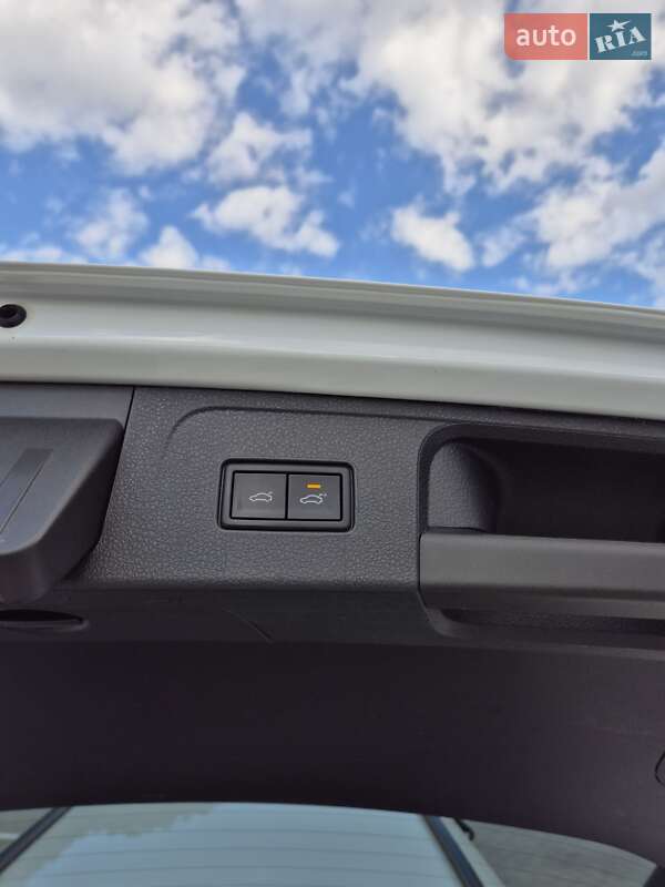 Универсал Volkswagen Passat 2020 в Бережанах