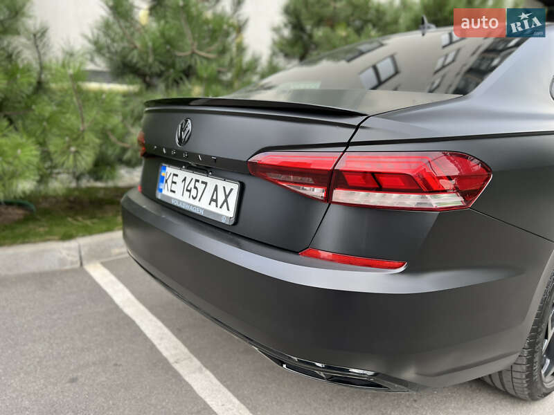 Седан Volkswagen Passat 2020 в Киеве