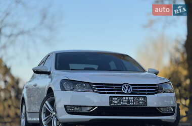 Седан Volkswagen Passat 2015 в Дрогобыче