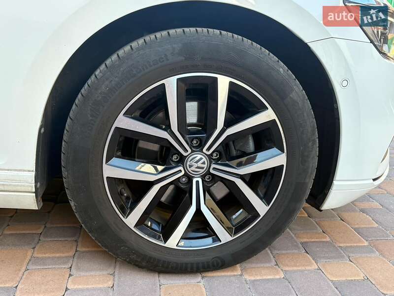 Універсал Volkswagen Passat 2020 в Прилуках