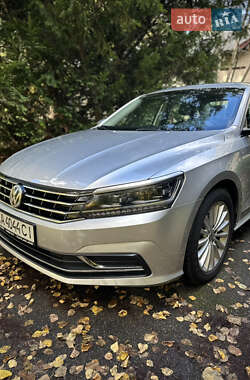 Седан Volkswagen Passat 2016 в  фото 4 Седан Volkswagen Passat 2016 в