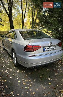 Седан Volkswagen Passat 2016 в  фото 41 Седан Volkswagen Passat 2016 в