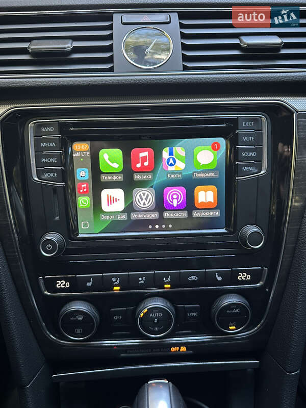 Седан Volkswagen Passat 2016 в Киеве