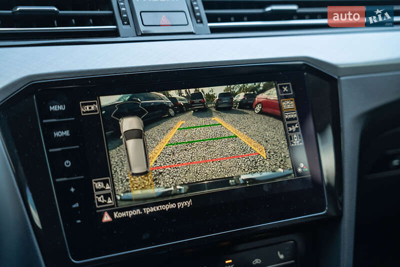 Універсал Volkswagen Passat 2021 в Чернівцях