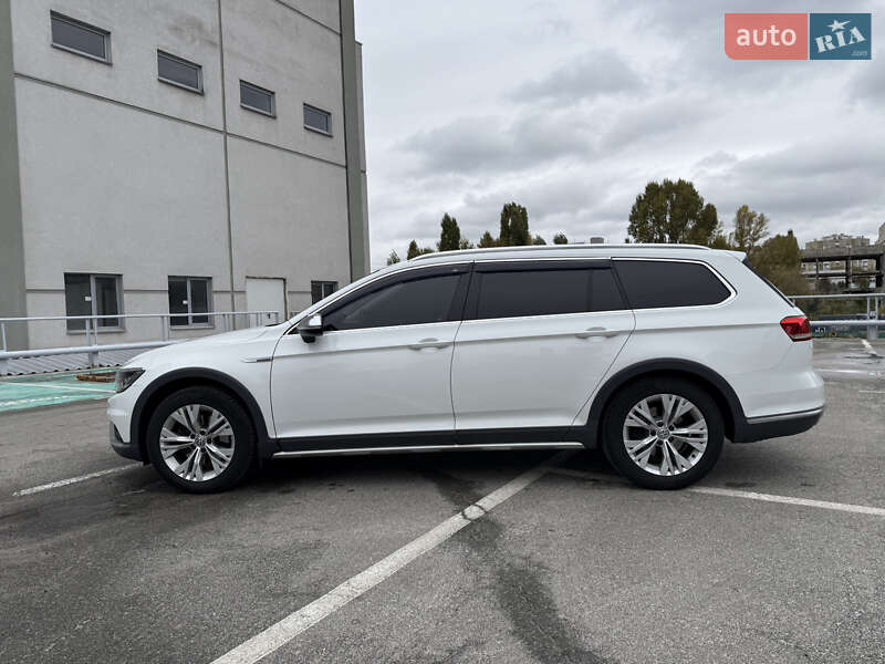 Универсал Volkswagen Passat 2017 в Киеве фото 13 Универсал Volkswagen Passat 2017 в Киеве