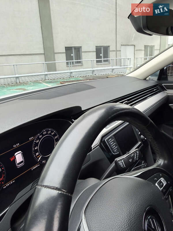 Универсал Volkswagen Passat 2017 в Киеве фото 27 Универсал Volkswagen Passat 2017 в Киеве