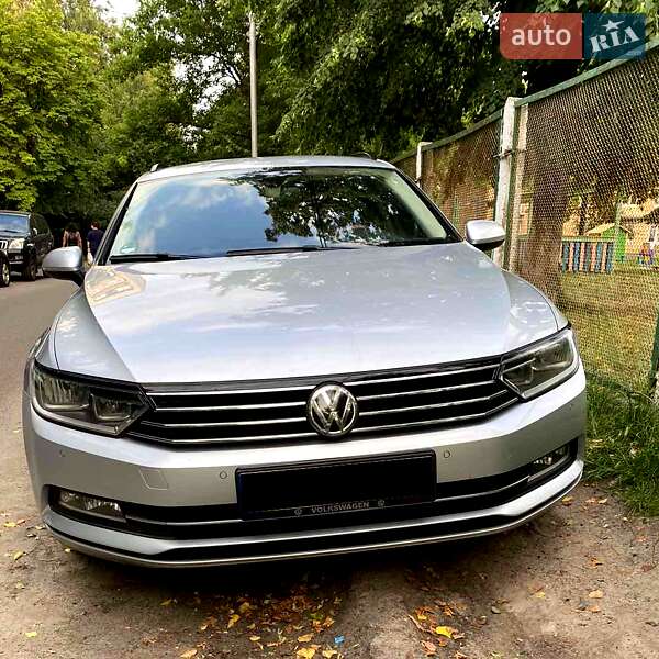 Универсал Volkswagen Passat 2015 в Киеве фото 6 Универсал Volkswagen Passat 2015 в Киеве