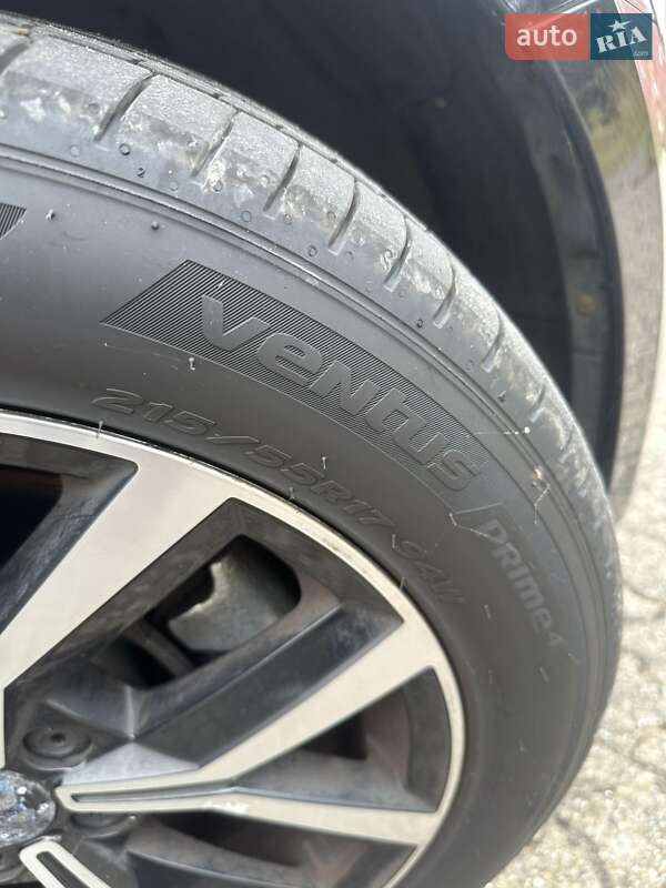 Універсал Volkswagen Passat 2015 в Тернополі