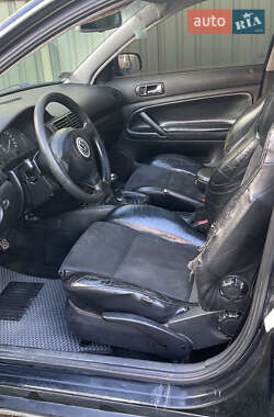 Седан Volkswagen Passat 1997 в Новояворовске