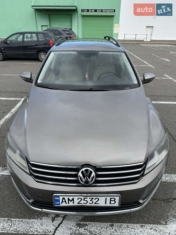 Универсал Volkswagen Passat 2011 в Киеве фото 8 Универсал Volkswagen Passat 2011 в Киеве