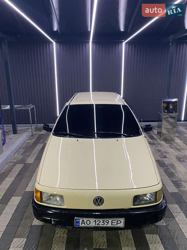 Седан Volkswagen Passat 1991 в Ужгороде фото 2 Седан Volkswagen Passat 1991 в Ужгороде