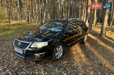 Универсал Volkswagen Passat 2005 в  фото 9 Универсал Volkswagen Passat 2005 в