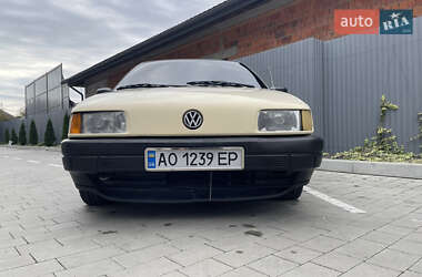 Седан Volkswagen Passat 1991 в Ужгороде