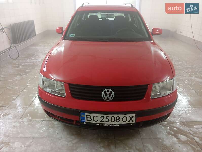 Универсал Volkswagen Passat 2000 в Львове