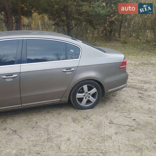 Седан Volkswagen Passat 2011 в Киеве фото 5 Седан Volkswagen Passat 2011 в Киеве