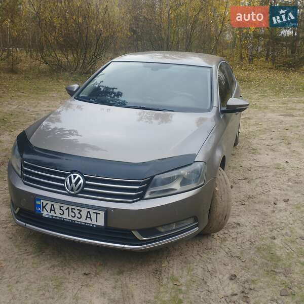Седан Volkswagen Passat 2011 в Киеве фото 6 Седан Volkswagen Passat 2011 в Киеве