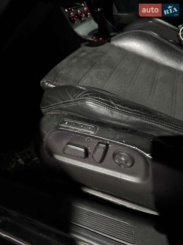 Седан Volkswagen Passat 2006 в Нересниці