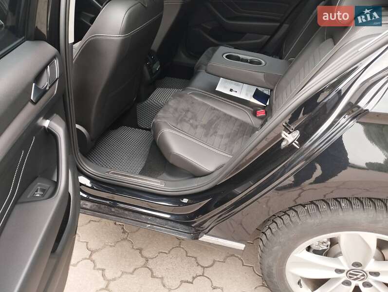 Седан Volkswagen Passat 2021 в Черкассах