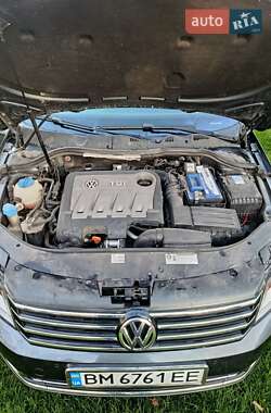 Универсал Volkswagen Passat 2011 в 
