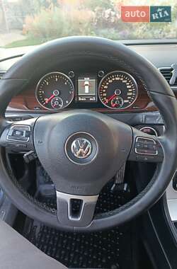 Универсал Volkswagen Passat 2011 в 
