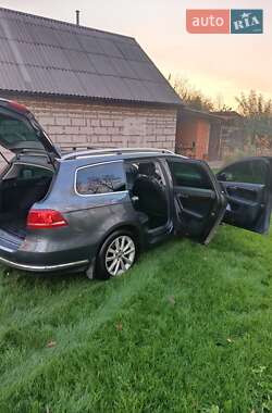 Универсал Volkswagen Passat 2011 в 