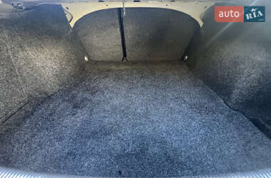 Седан Volkswagen Passat 2002 в  фото 11 Седан Volkswagen Passat 2002 в