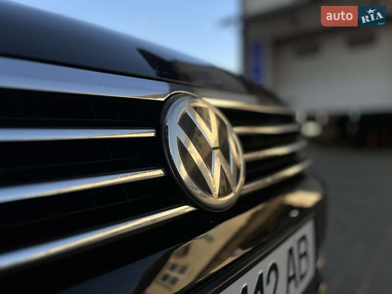 Универсал Volkswagen Passat 2015 в Харькове