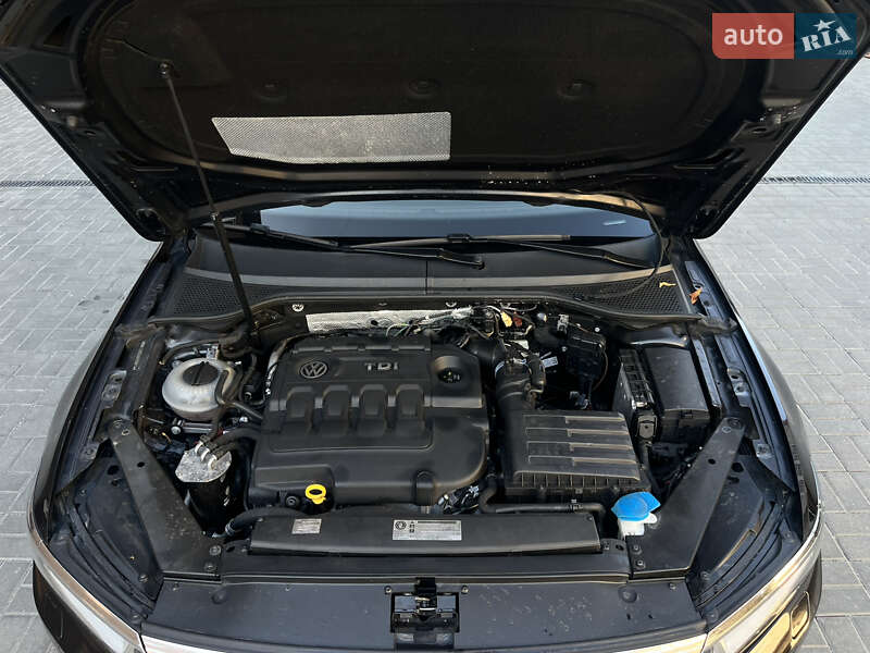 Универсал Volkswagen Passat 2015 в Харькове