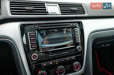 Седан Volkswagen Passat 2012 в 