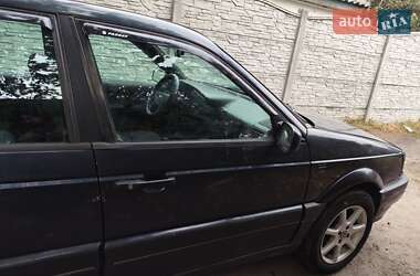 Универсал Volkswagen Passat 1990 в 