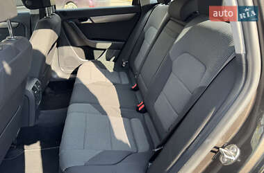 Универсал Volkswagen Passat 2012 в 