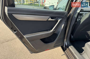 Универсал Volkswagen Passat 2012 в 