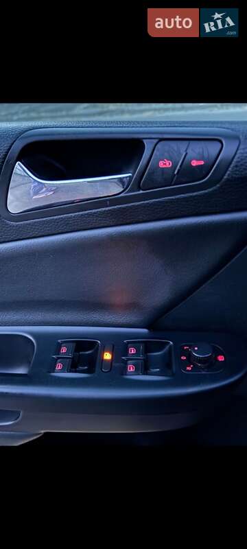 Универсал Volkswagen Passat 2006 в Киеве фото 24 Универсал Volkswagen Passat 2006 в Киеве
