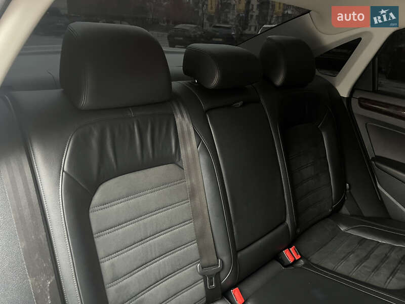 Седан Volkswagen Passat 2015 в Киеве фото 21 Седан Volkswagen Passat 2015 в Киеве