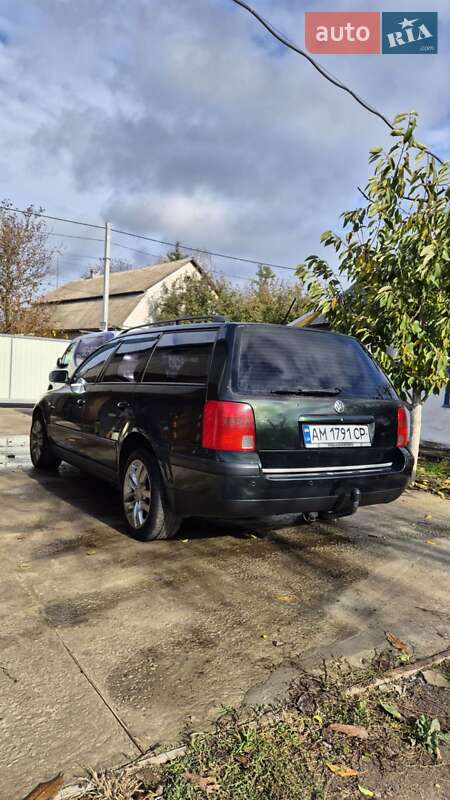 Універсал Volkswagen Passat 1998 в Обухові