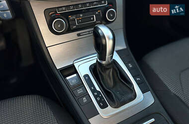 Універсал Volkswagen Passat 2011 в  фото 16 Універсал Volkswagen Passat 2011 в