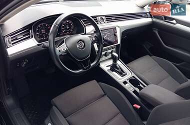 Седан Volkswagen Passat 2019 в 