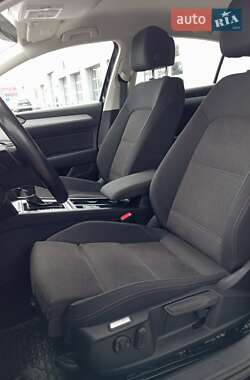 Седан Volkswagen Passat 2019 в 