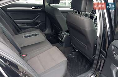 Седан Volkswagen Passat 2019 в 