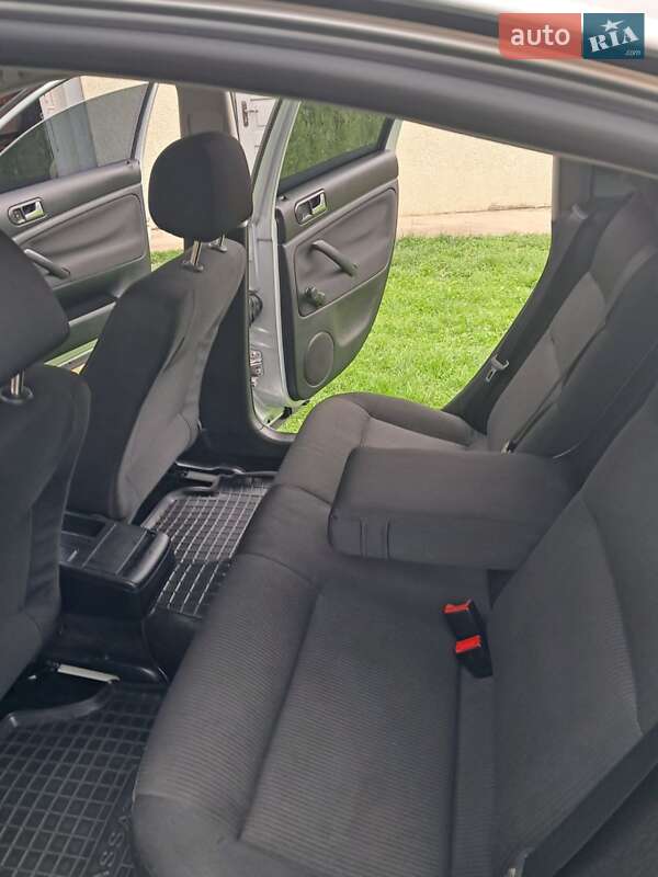 Седан Volkswagen Passat 2003 в Косове