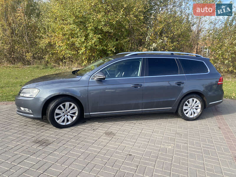 Универсал Volkswagen Passat 2014 в Луцке фото 2 Универсал Volkswagen Passat 2014 в Луцке