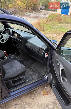 Универсал Volkswagen Passat 1996 в  фото 4 Универсал Volkswagen Passat 1996 в