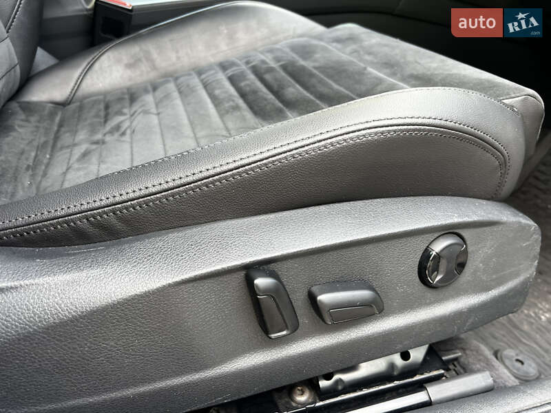 Седан Volkswagen Passat 2015 в Києві