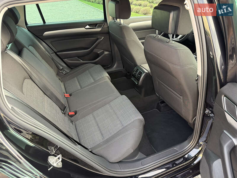 Универсал Volkswagen Passat 2021 в Львове фото 60 Универсал Volkswagen Passat 2021 в Львове