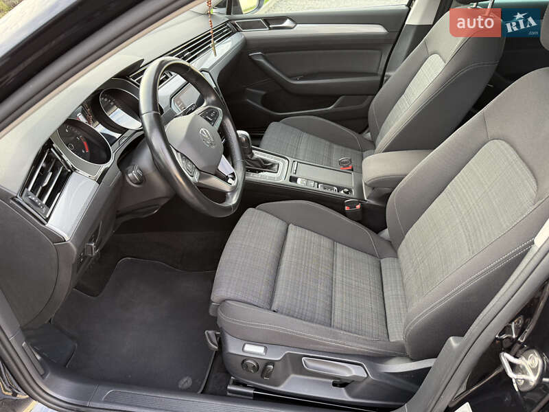 Универсал Volkswagen Passat 2021 в Львове фото 56 Универсал Volkswagen Passat 2021 в Львове