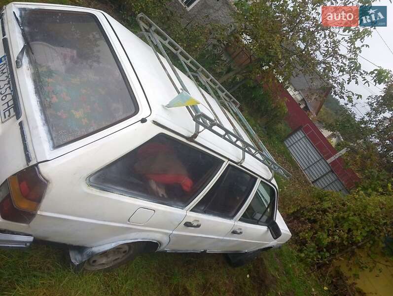 Універсал Volkswagen Passat 1985 в Житомирі фото 3 Універсал Volkswagen Passat 1985 в Житомирі