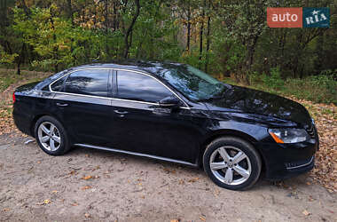 Седан Volkswagen Passat 2012 в Киеве