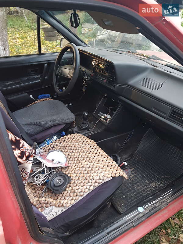 Хетчбек Volkswagen Passat 1980 в Зборові