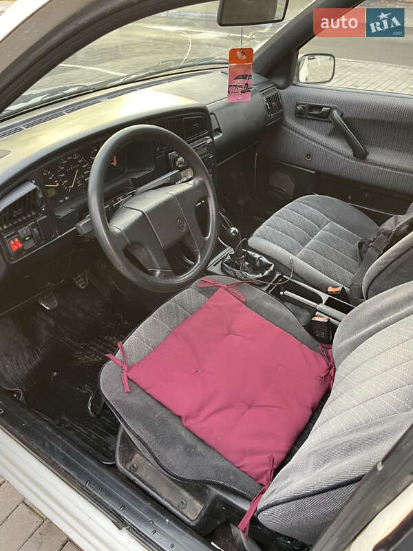 Универсал Volkswagen Passat 1992 в Луцке