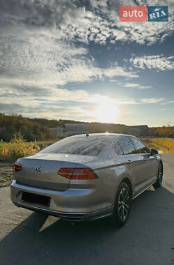 Седан Volkswagen Passat 2018 в 